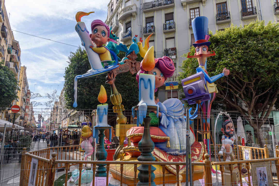 Valencia - fallas 2023 - falla 03.jpg